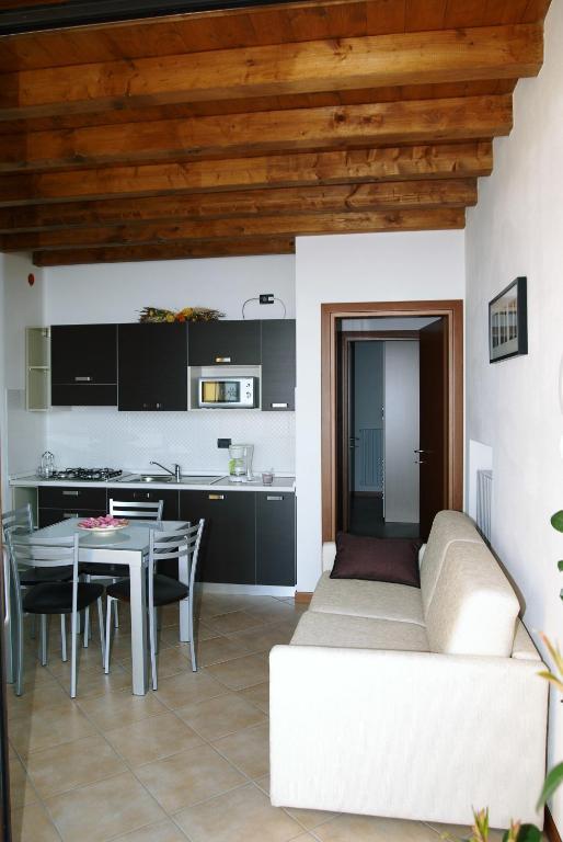 Residence Mirena - Rebomaholidays Tignale Room photo